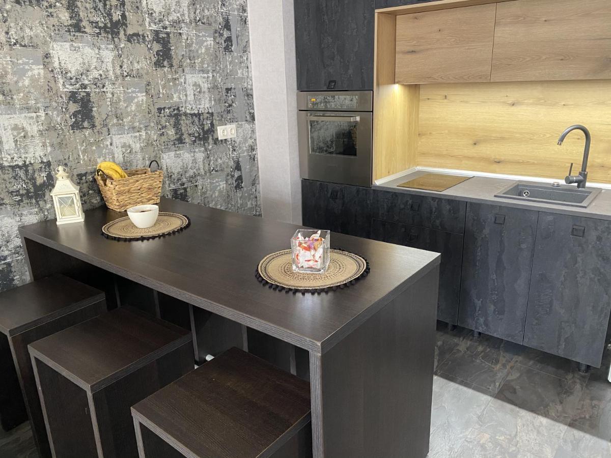 Lovely Cozy Apartment โซเฟีย ภายนอก รูปภาพ